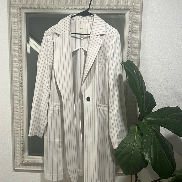 Avec Les Filles Longline Pinstriped Blazer - Picture 1 of 10